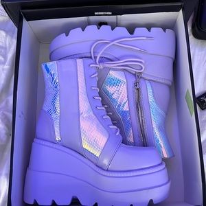 Platform rave shoes from LASR